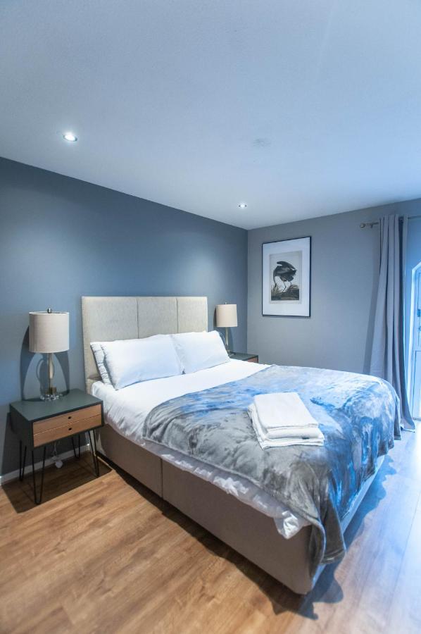 Stunning 2 Bed Merchant City Apartment With Residents Parking グラスゴー エクステリア 写真