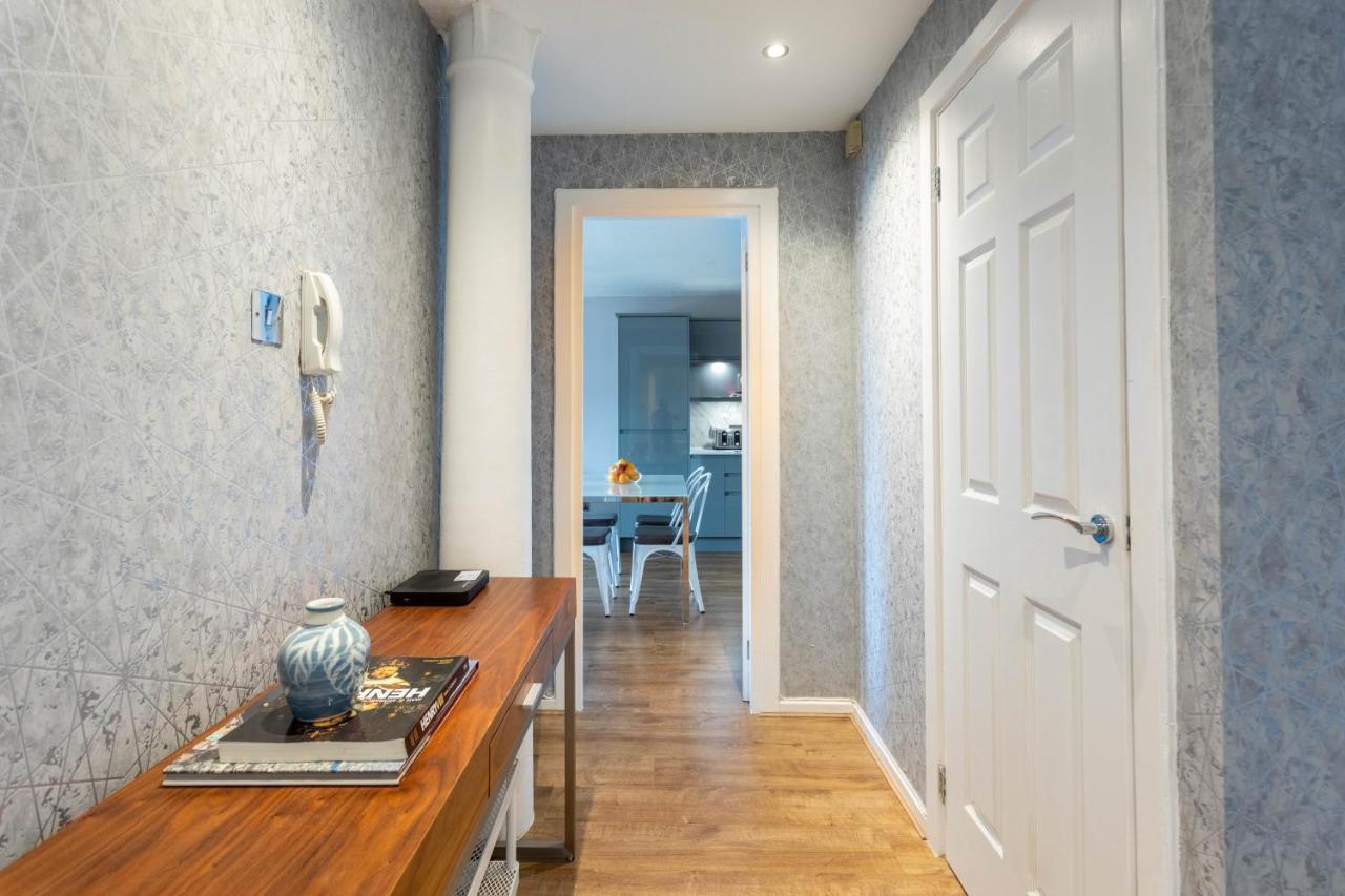 Stunning 2 Bed Merchant City Apartment With Residents Parking グラスゴー エクステリア 写真